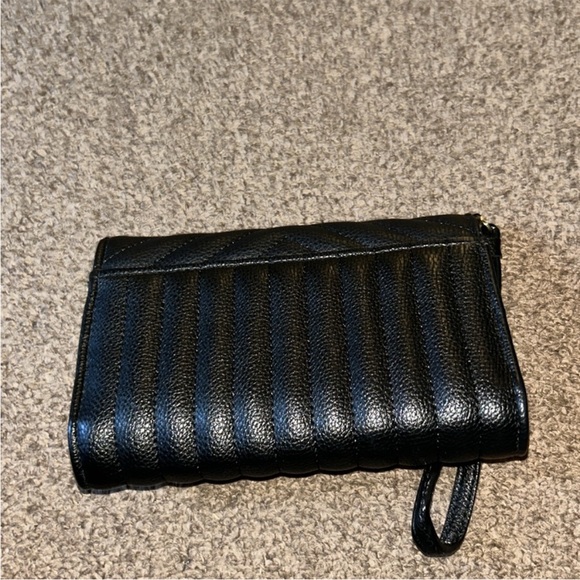Victoria's Secret Quilted Black Wristlet - Picture 4 of 7